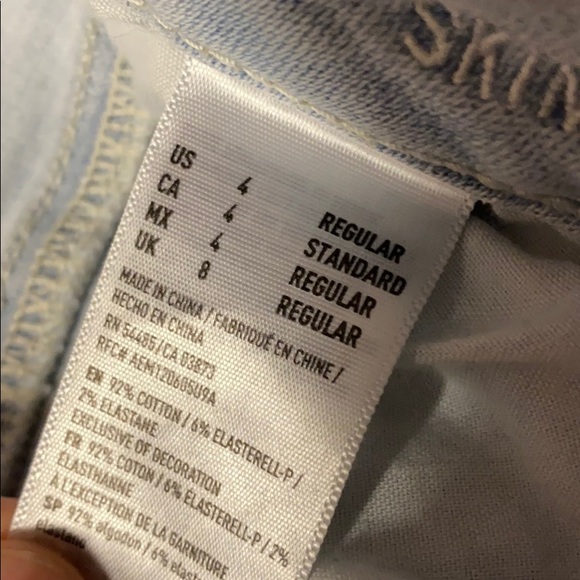 Very light washed jeans - Picture 3 of 4